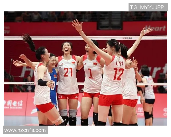 中国女排迎战塞尔维亚队全力争胜展现团队精神与竞技风采